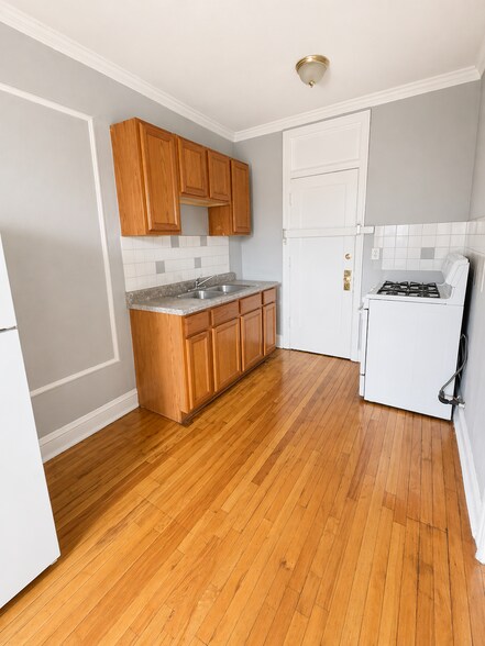 More Photos Of 7716-7718 S East End Ave, Chicago Apartments For Sale