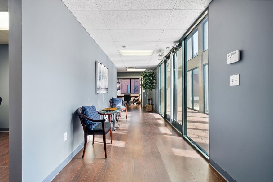 More Photos Of 112 Center Ct, Clarksville Office Residential For Sale