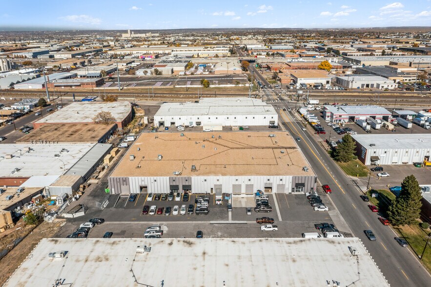 More Photos Of 4001 Holly St, Denver Warehouse For Sale