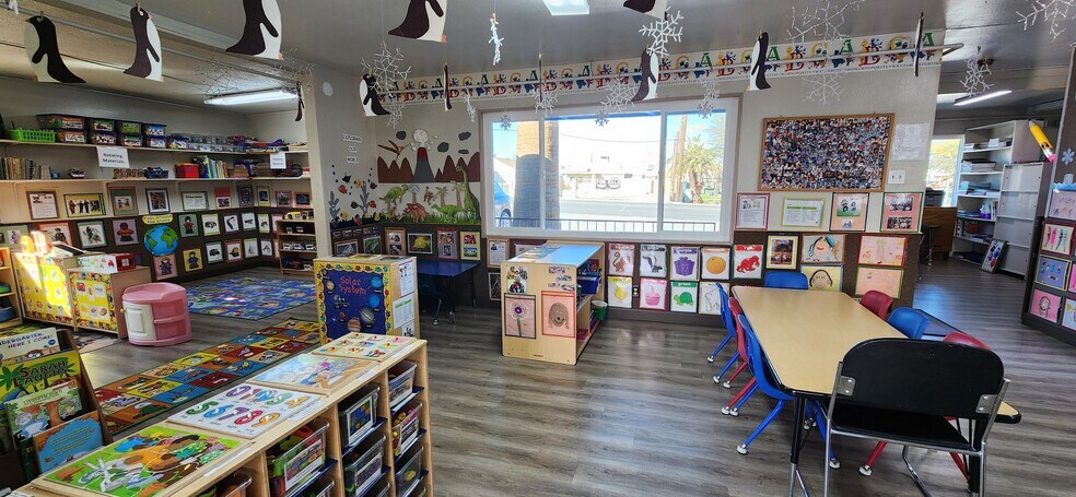 More Photos Of 3707 Vegas Dr, Las Vegas Daycare Center For Sale