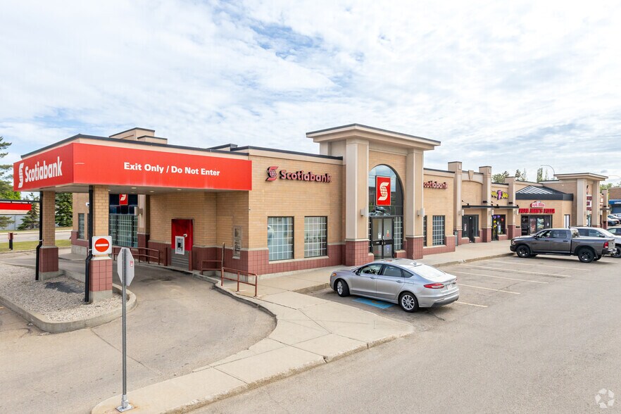 More Photos Of 993 Fir St, Sherwood Park General Retail For Lease