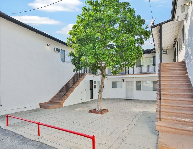 More Photos Of 1425 W Stoneridge Ct, Ontario Apartments For Sale