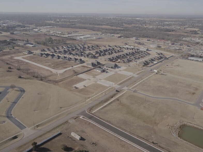 More Photos Of 1305-1367 E 45th St, Shawnee Land For Sale