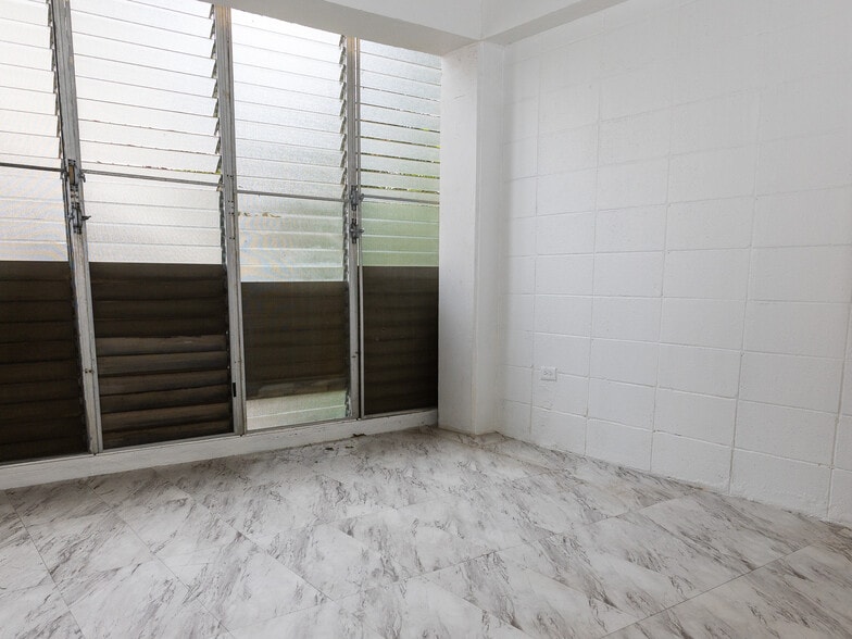 More Photos Of 1420 Wilder Ave, Honolulu Apartments For Sale