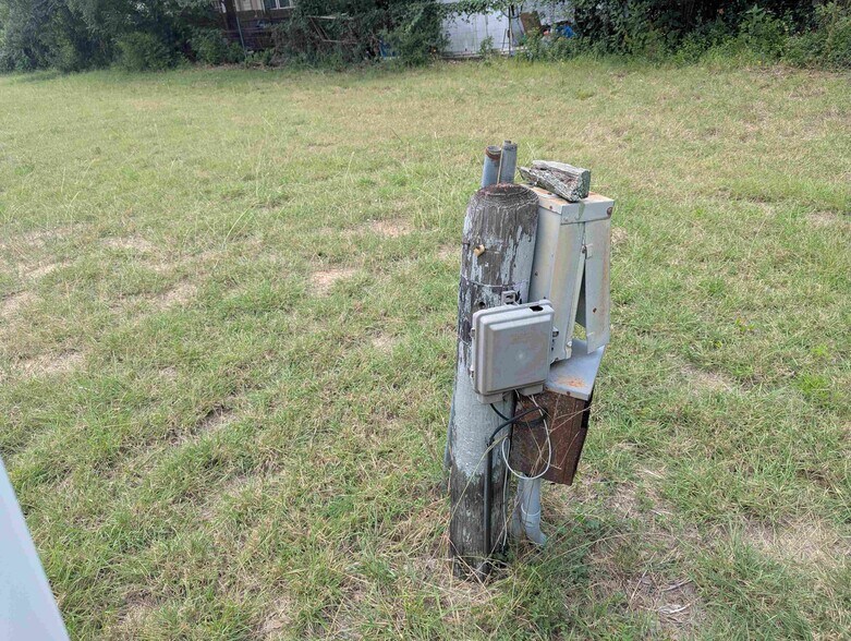 More Photos Of 1917 Main Street, Blanco Land For Sale