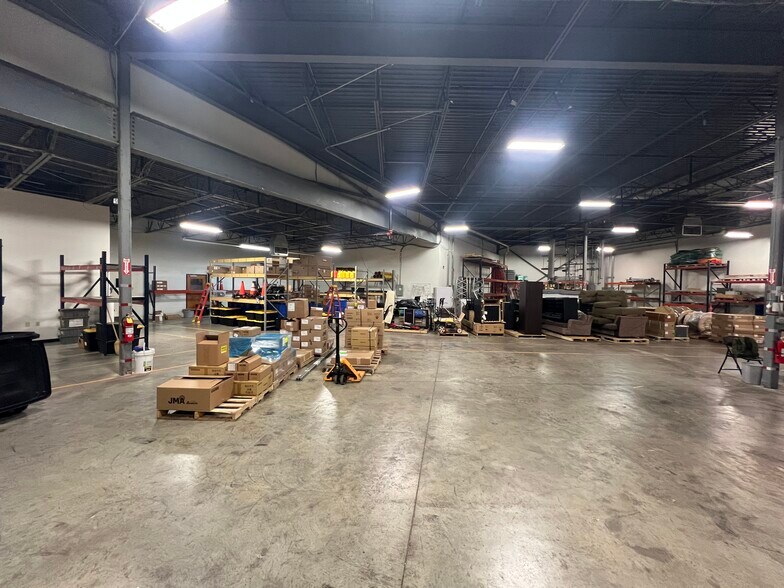 More Photos Of 5739 Professional Cir, Indianapolis Warehouse For Sale