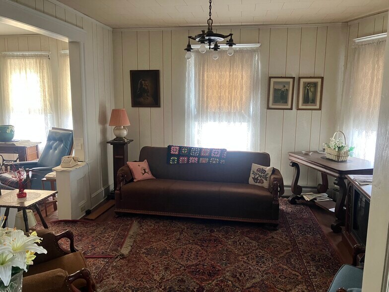 More Photos Of 24 Glenwood Ave, Pittsfield Apartments For Sale
