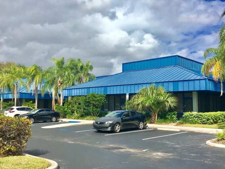 More Photos Of 5100 W Copans Rd, Margate Office For Lease