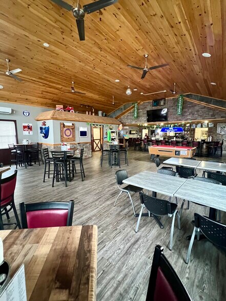 More Photos Of 4547 Red Rock Rd, Benton Restaurant For Sale