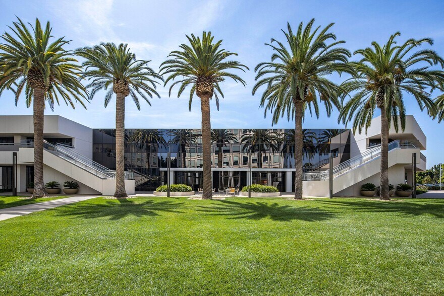 More Photos Of 4685 MacArthur Ct, Newport Beach Unknown For Lease