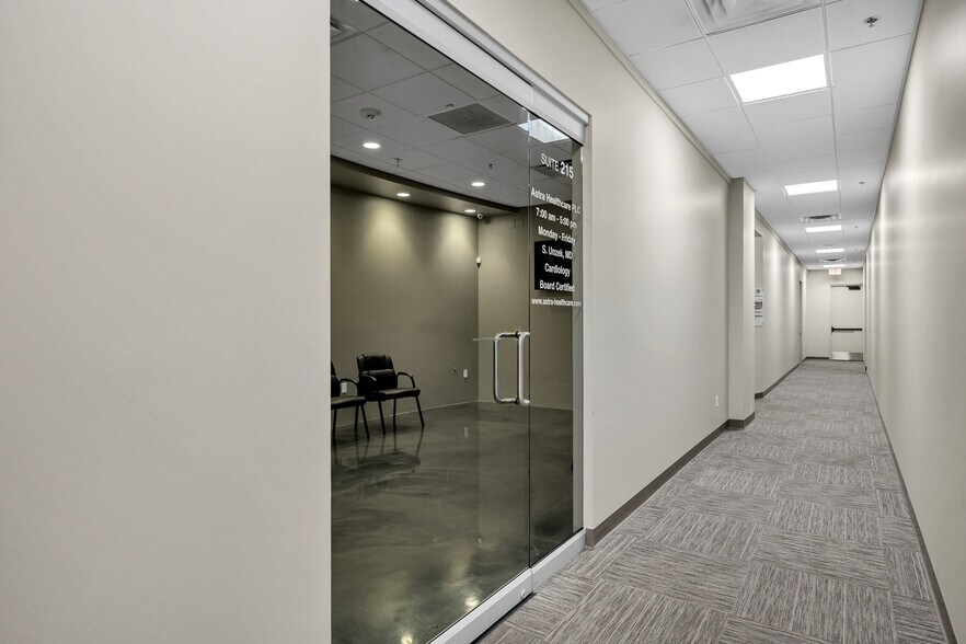 More Photos Of 7010 E Chauncey Ln, Phoenix Medical For Sale