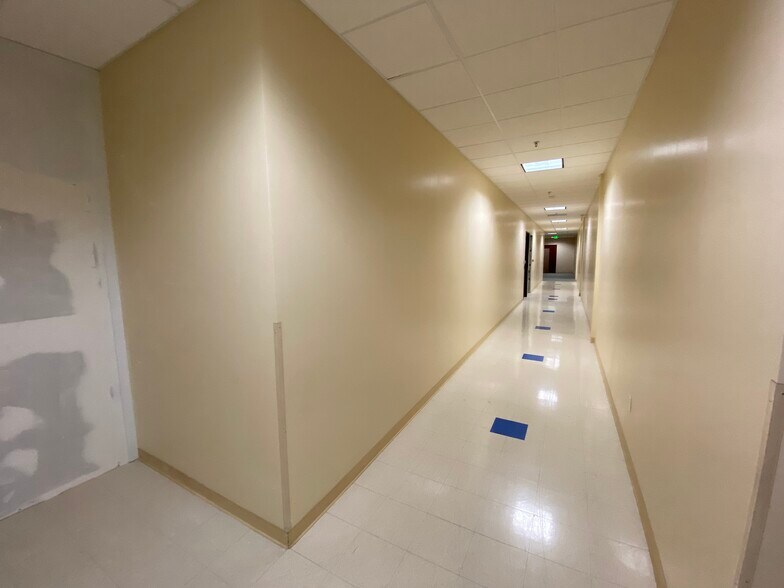 More Photos Of 18705 Madrone Pky, Morgan Hill Research And Development For Lease