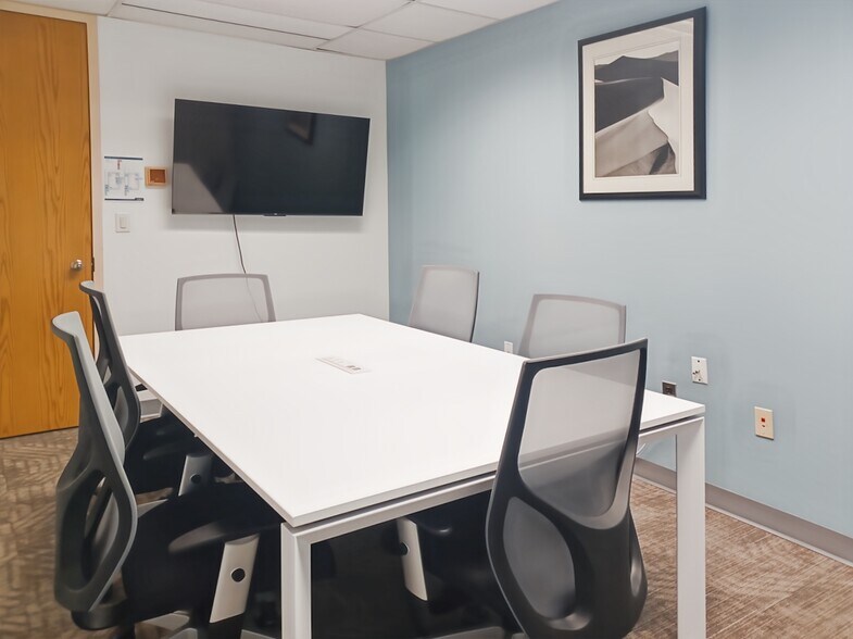 More Photos Of 80 Orville Dr, Bohemia Coworking Space