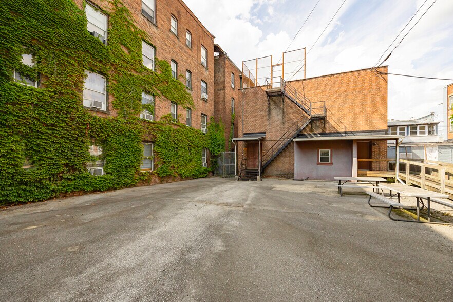 More Photos Of 214 Main St, Poughkeepsie Loft Creative Space For Sale