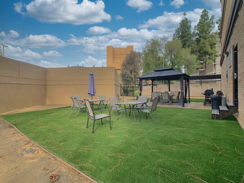 More Photos Of 120 Ballantyne St, El Cajon Apartments For Lease