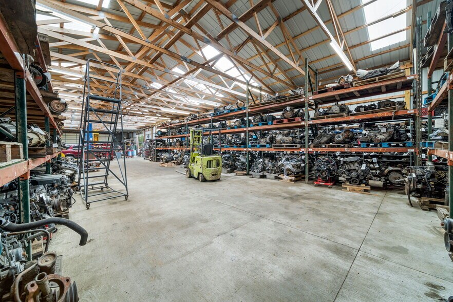 More Photos Of 23780 E Admiral Pl, Catoosa Service For Sale