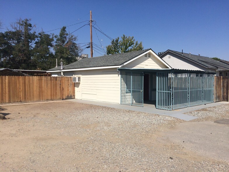 More Photos Of 338 Norris Rd, Bakersfield Multifamily For Sale