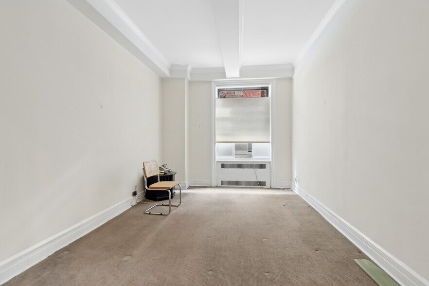 More Photos Of 525 West End Ave, New York Apartments For Lease
