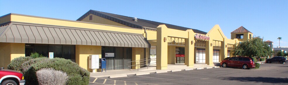 More Photos Of 1727 N Arizona Ave, Chandler Showroom For Lease