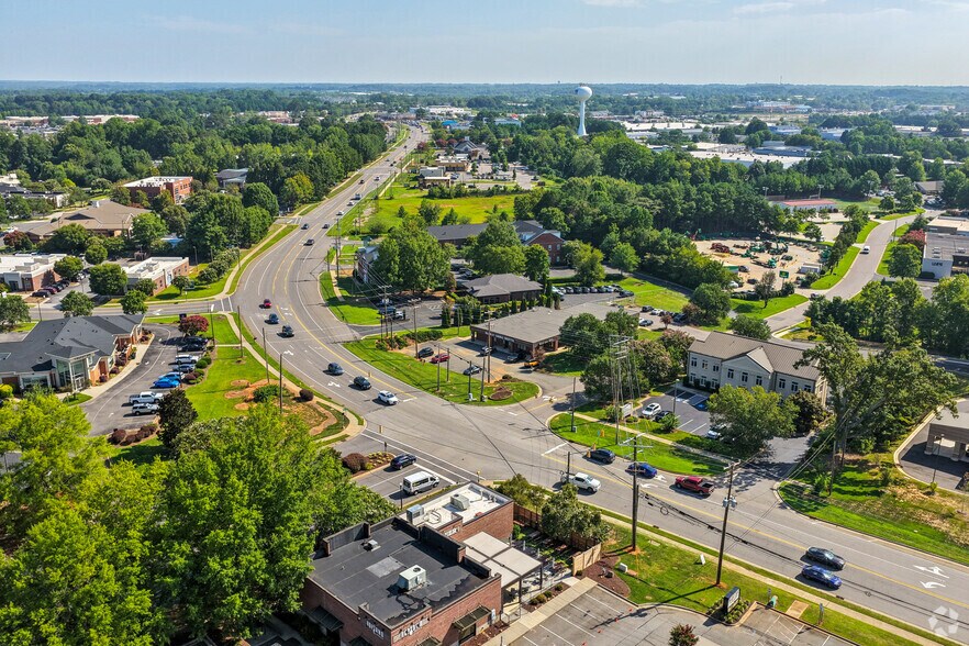 More Photos Of 211 Williamson Rd, Mooresville Land For Sale