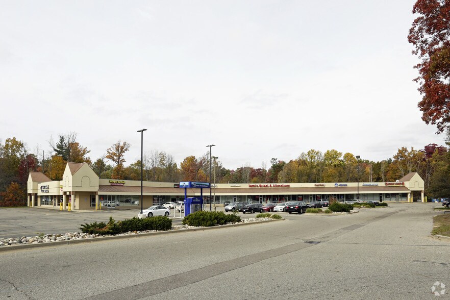 Primary Photo Of 1851 44th St SW, Wyoming Freestanding For Lease