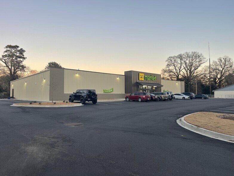 More Photos Of 3555 Camden Hwy, Dalzell Storefront For Sale