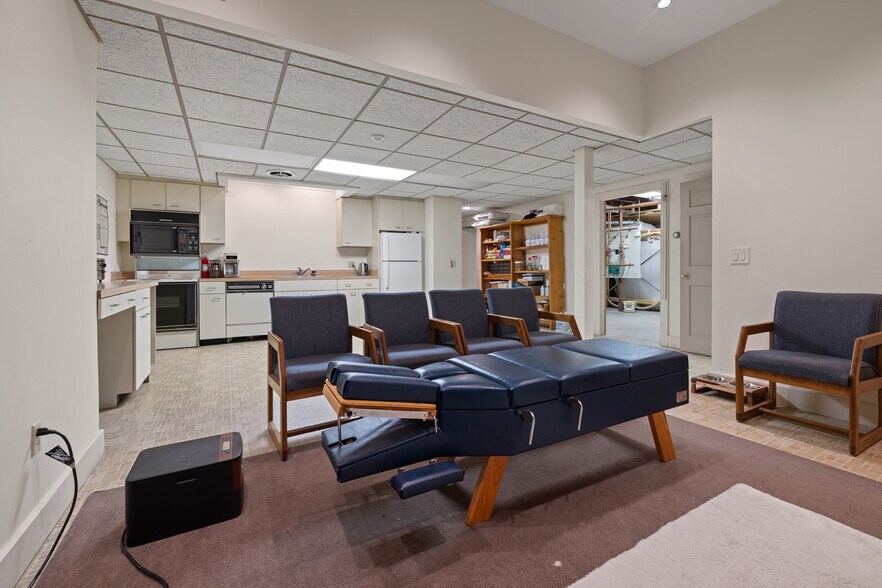 More Photos Of 68 Lyme Rd, Hanover Office Residential For Sale