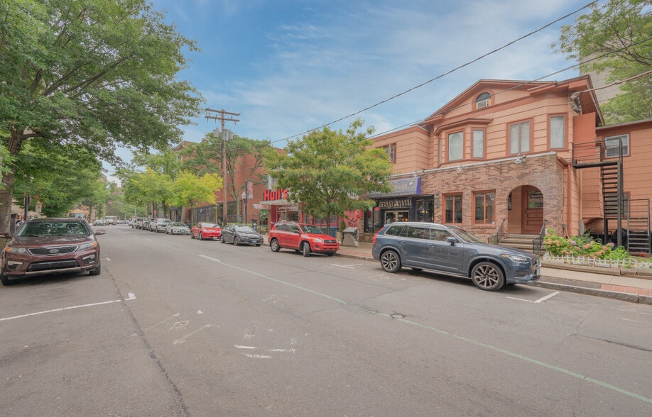 More Photos Of 1150 Chapel St, New Haven Restaurant For Sale