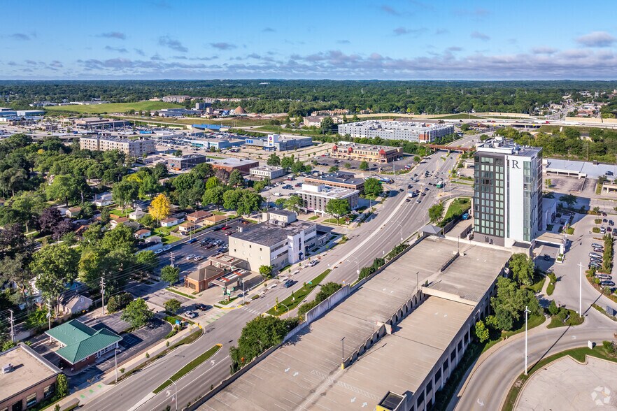 More Photos Of 10625 W North Ave, Milwaukee Medical For Lease