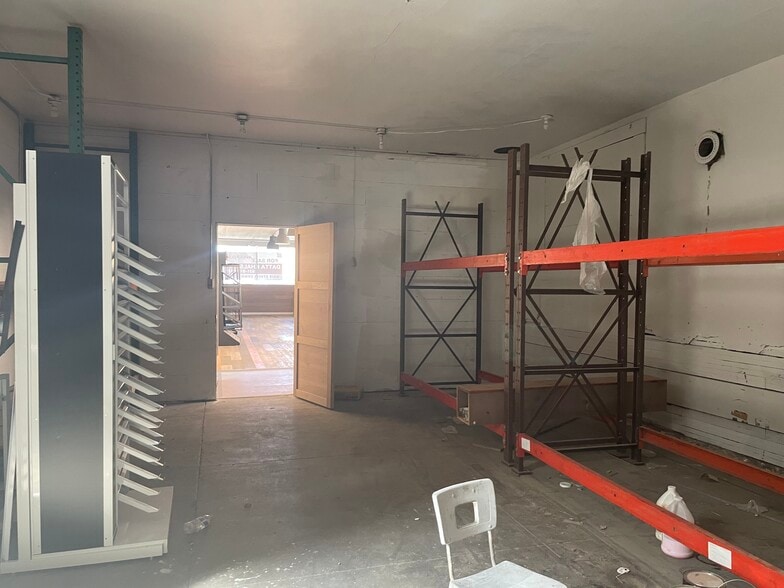 More Photos Of 14 E Lake Ave, Watsonville Storefront For Sale