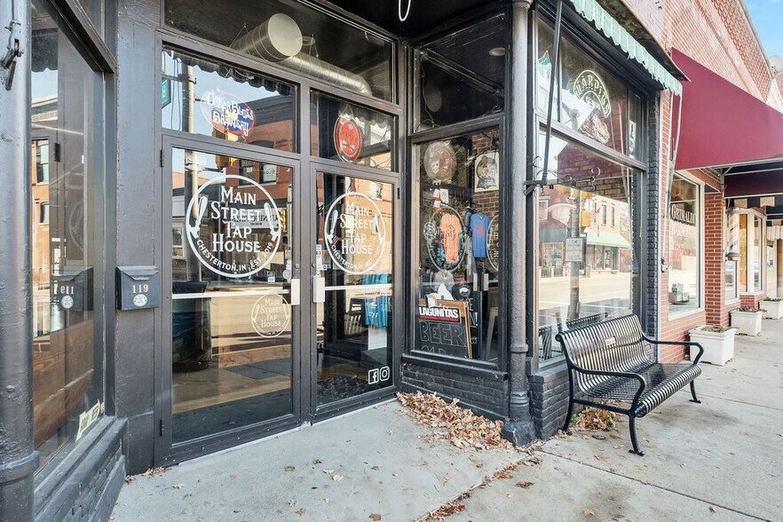 More Photos Of 119 S Calumet Ave, Chesterton Storefront Retail Residential For Lease