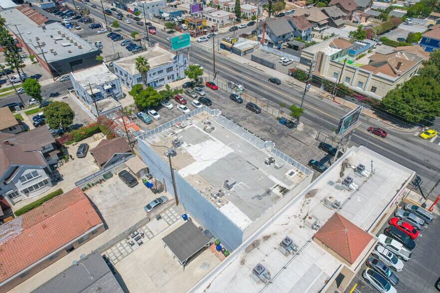 More Photos Of 1517 S Western Ave, Los Angeles Freestanding For Sale