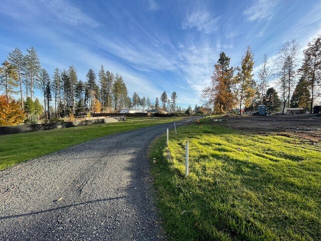 More Photos Of 1573 Bille Rd, Paradise Land For Sale