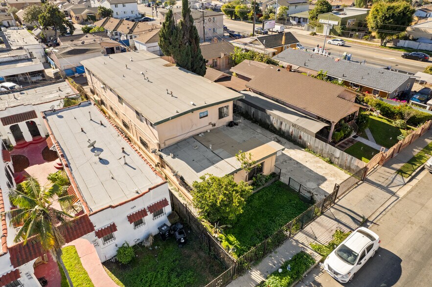 More Photos Of 732 W 76th St, Los Angeles Apartments For Sale