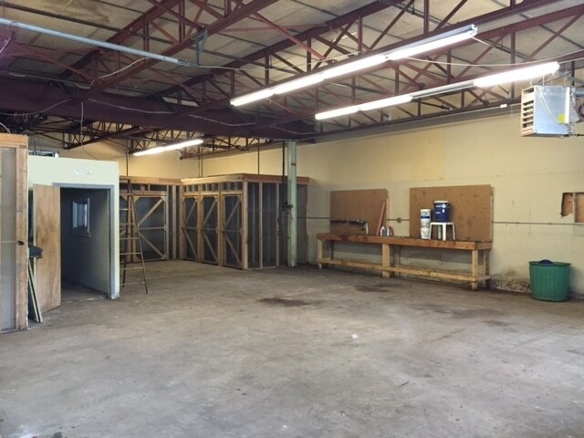 More Photos Of 273 Indian River Rd, Orange Warehouse For Lease