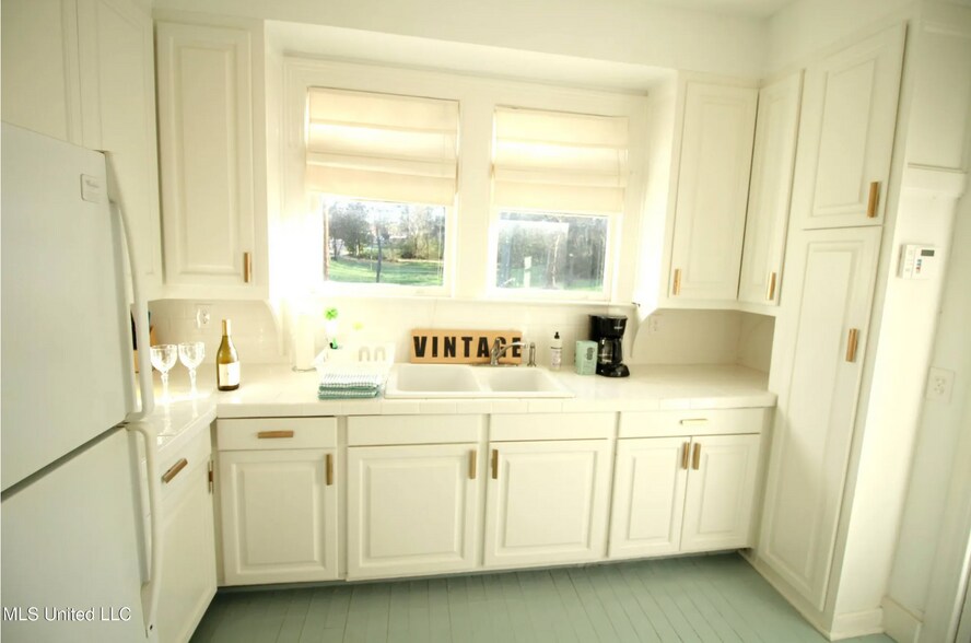 More Photos Of 3413 N State St, Jackson Office Residential For Sale