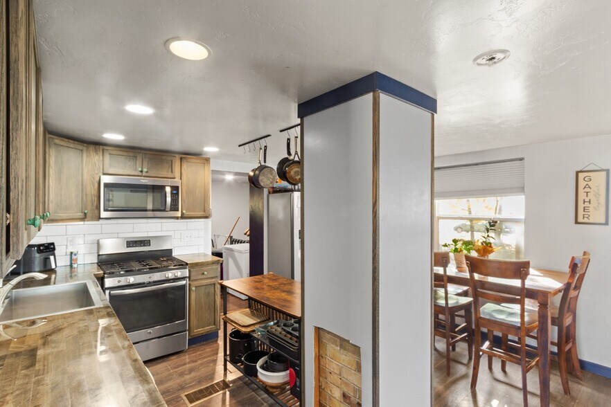 More Photos Of 701 Highway 50, Delta Office For Sale