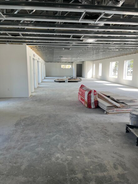 More Photos Of 907 Person St, Kissimmee Medical For Sale