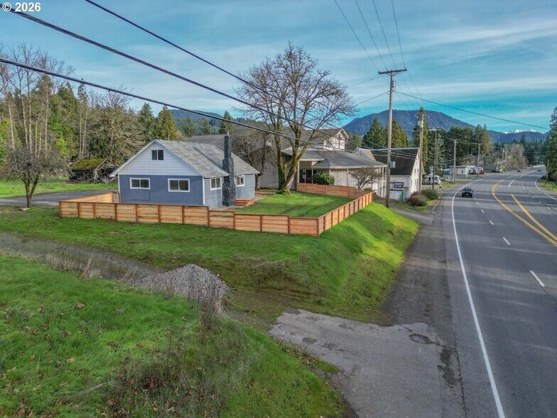 Primary Photo Of 48181 Highway 58, Oakridge Flex For Sale