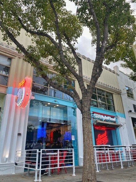 More Photos Of 3847 Main St, Culver City Storefront Retail Office For Lease