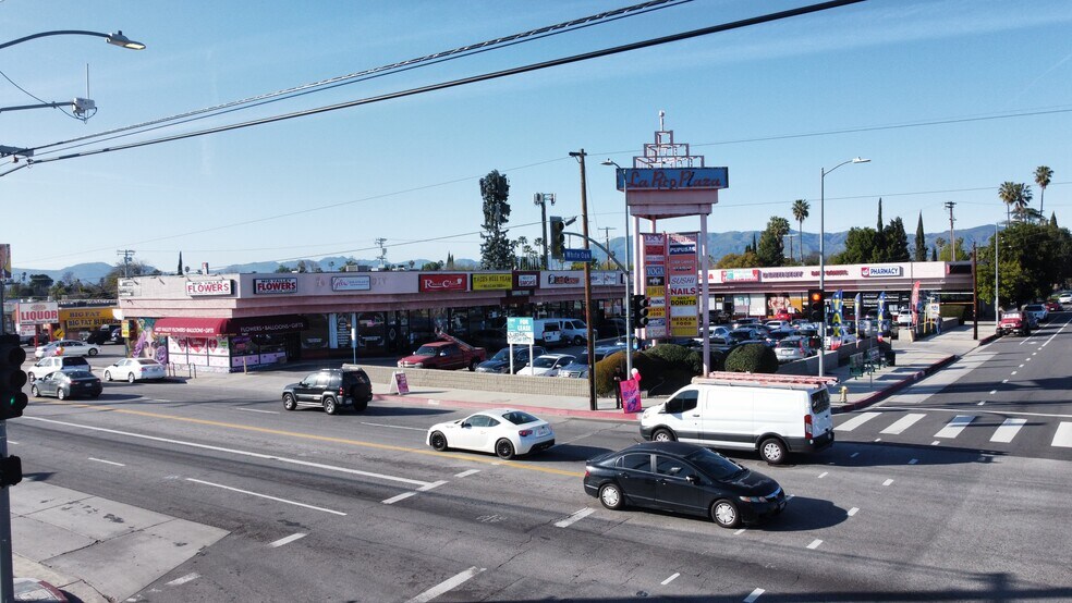 More Photos Of 17703-17715 Saticoy St, Reseda Unknown For Lease