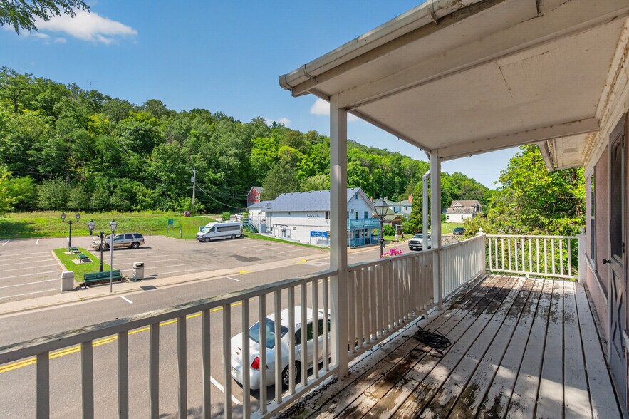 More Photos Of 418 Bench St, Taylors Falls Freestanding For Sale