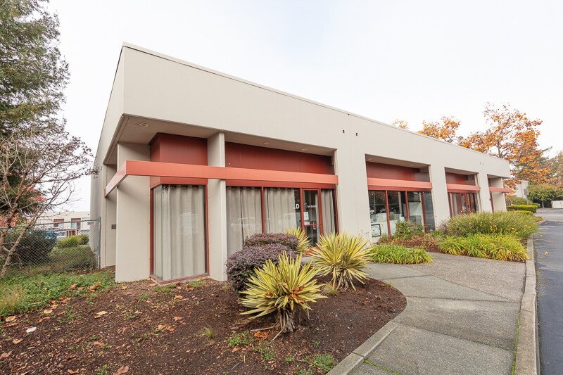 Primary Photo Of 1800 Empire Industrial Ct, Santa Rosa Flex For Sale