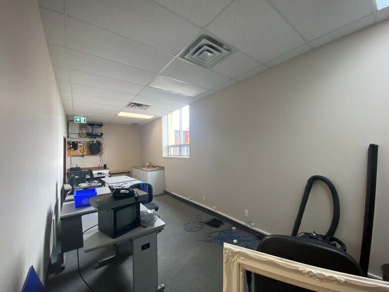 More Photos Of 130 Elm St, Sudbury Office For Lease