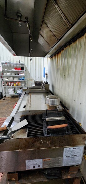 More Photos Of 701 N Martin Luther King Jr Hwy, Mexia Restaurant For Sale