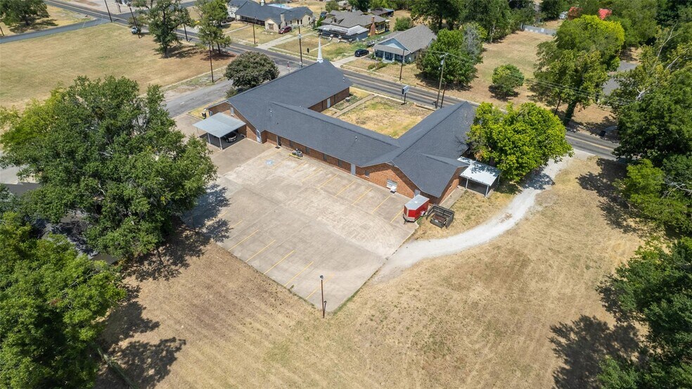 More Photos Of 434 Jefferson St E, Sulphur Springs Religious Facility For Sale
