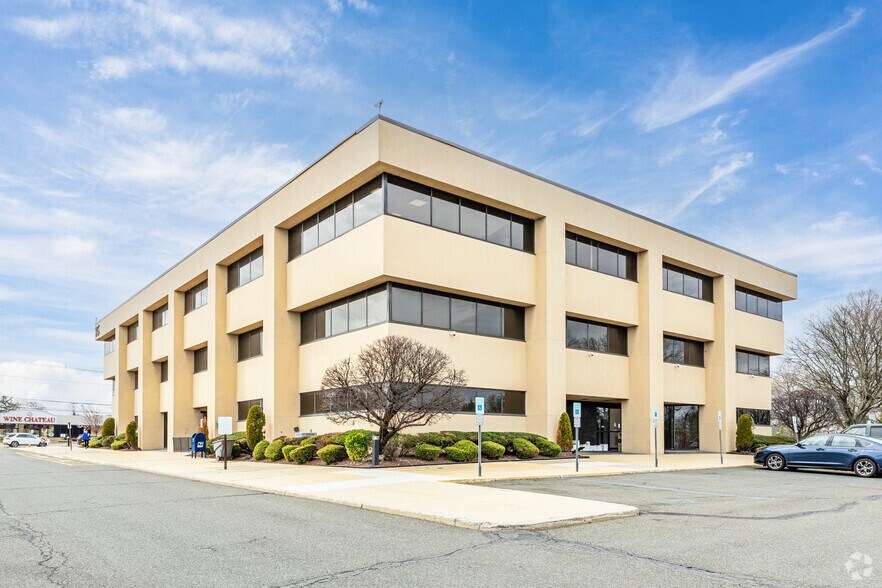 More Photos Of 1030 Saint Georges Ave, Avenel Medical For Lease