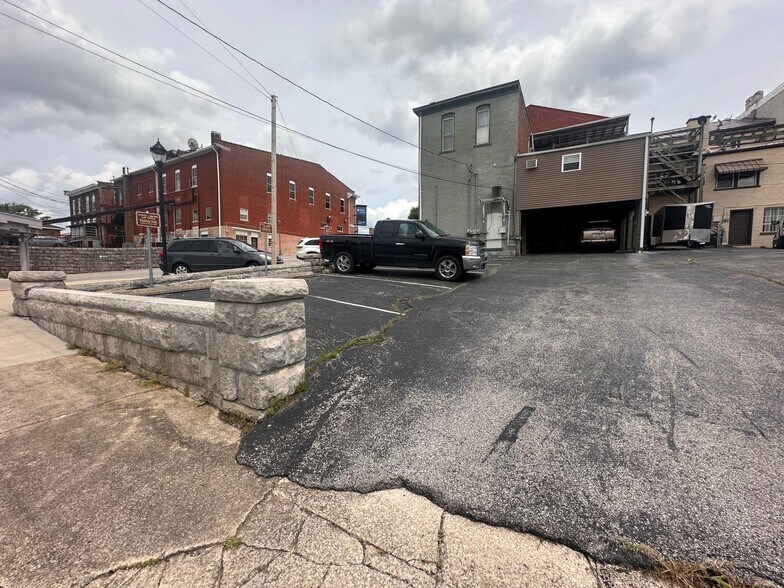 More Photos Of 62 Public Sq, Salem Storefront Retail Office For Sale