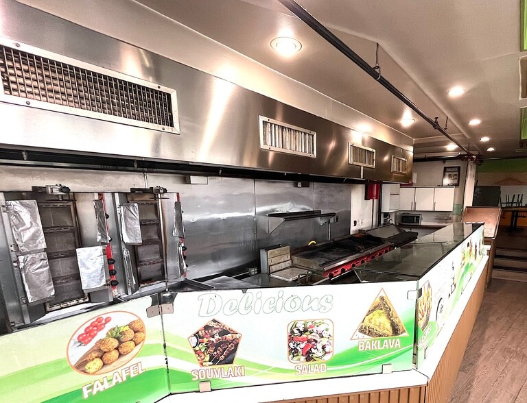 More Photos Of 2-16 N Central Ave, Hartsdale Storefront For Lease