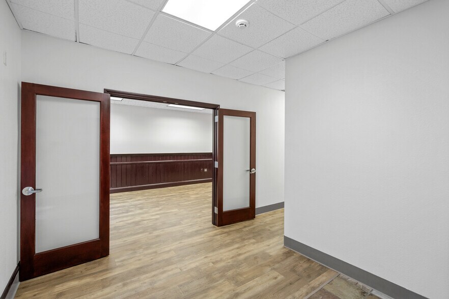 More Photos Of 200 San Marlo Way, Pacifica Office Residential For Lease